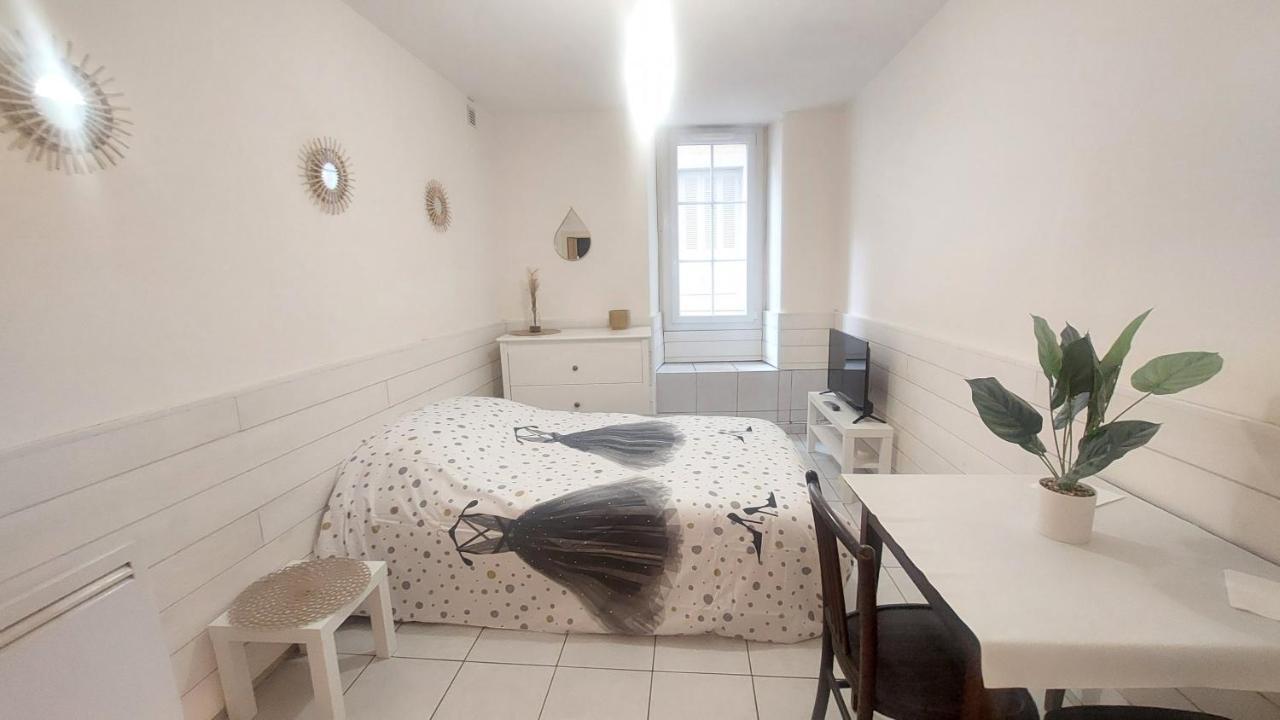 Meuble Au Pied Du Chateau Apartment *